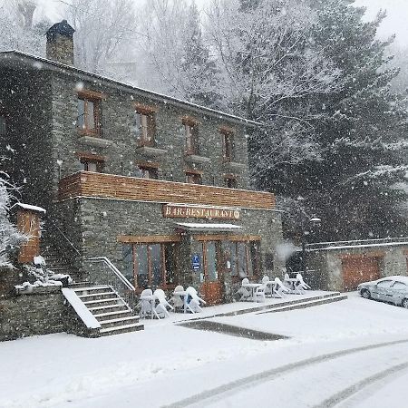 Hostal Les Roquetes Queralbs Εξωτερικό φωτογραφία