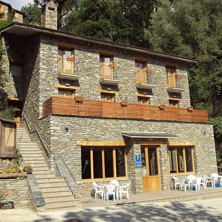 Hostal Les Roquetes Queralbs Εξωτερικό φωτογραφία