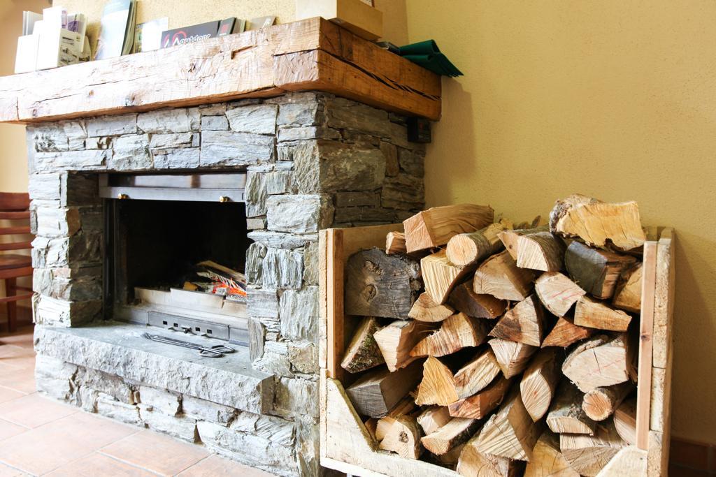 Hostal Les Roquetes Queralbs Εξωτερικό φωτογραφία