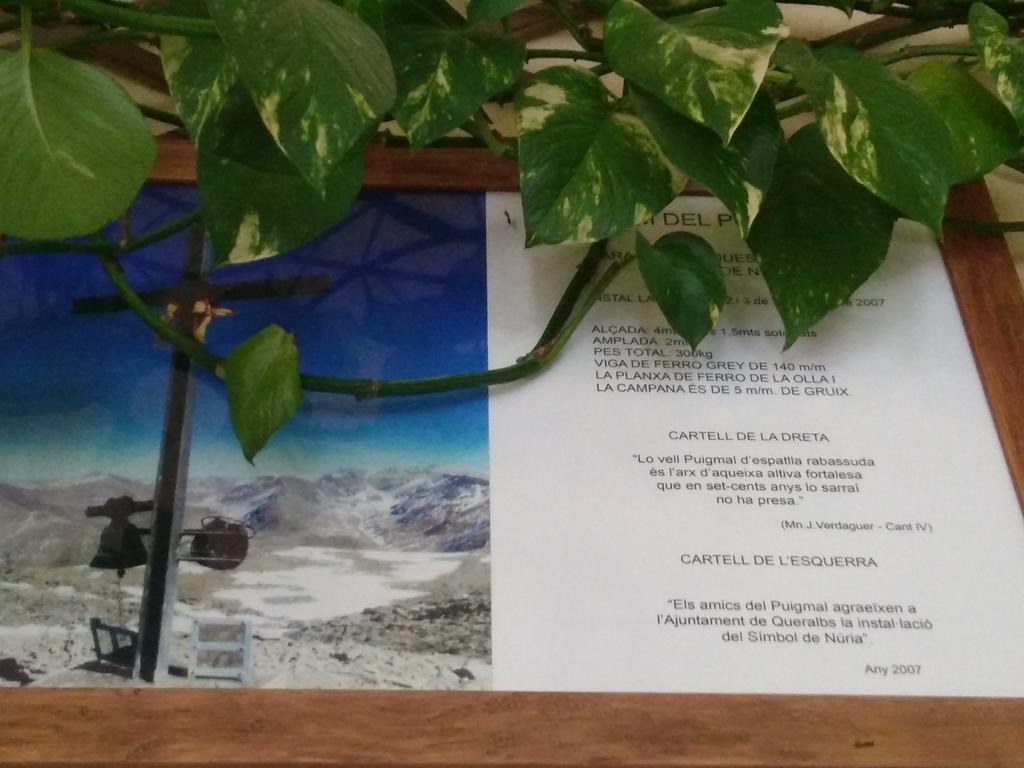 Hostal Les Roquetes Queralbs Εξωτερικό φωτογραφία
