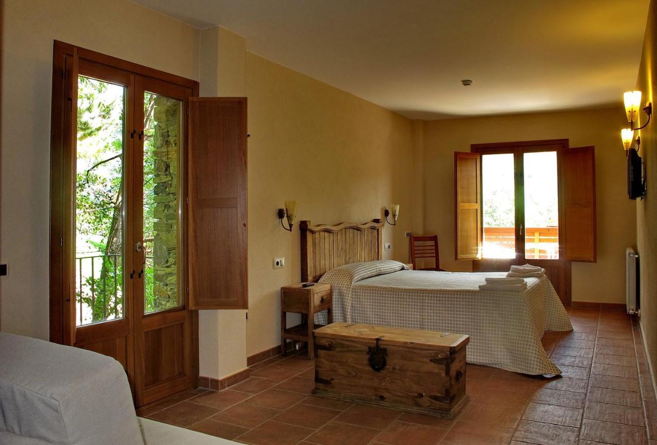 Hostal Les Roquetes Queralbs Εξωτερικό φωτογραφία